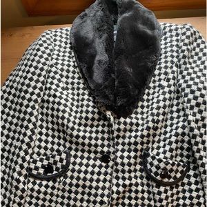Ladies black and white jacket with faux fur collar size 10
